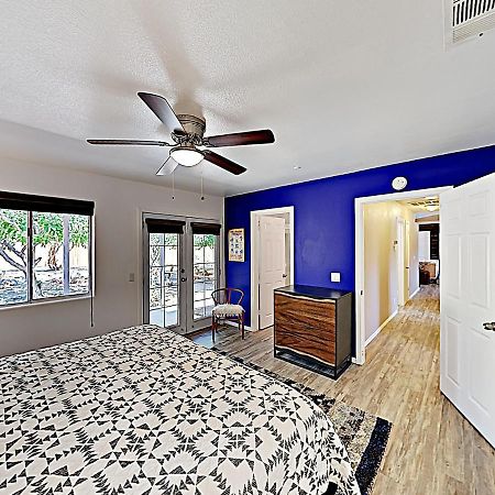 Rawhide Ranch - Walk To Pappy And Harriet'S With Hot Tub! Home Yucca Valley Exterior foto